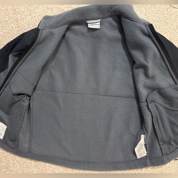 Columbia Jacket - Picture 3 of 4
